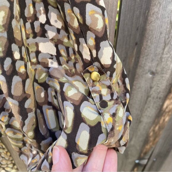 Charlie Jade 100% Silk Belted Romper Roll Tab Sleeve Size S Small Printed - Picture 3 of 14